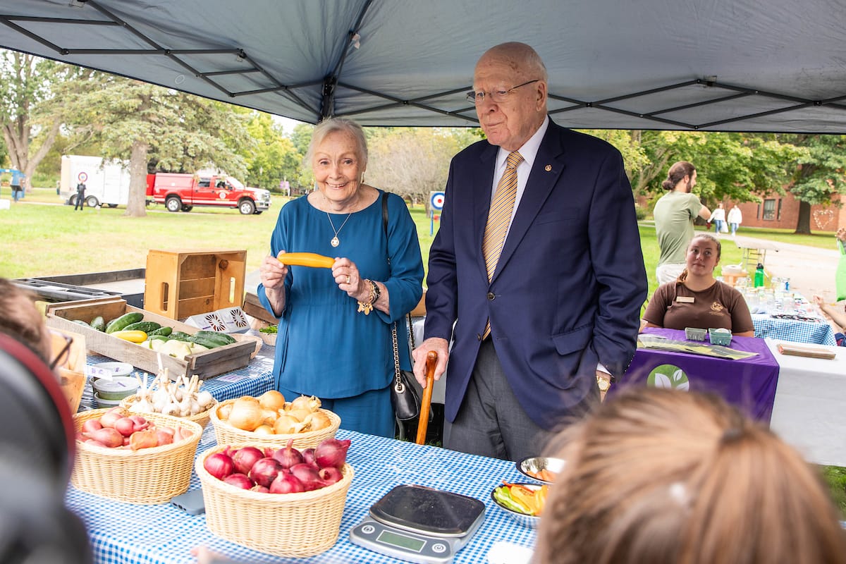 Patrick '61 and Marcelle Leahy at a Sating Michael's College Farm Stand