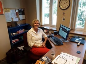Image of Laura Crain in her office